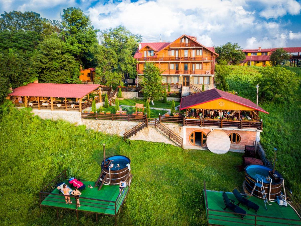 Pensiunea La Maria Lu' Sandoiu Hotel Poenari Ngoại thất bức ảnh