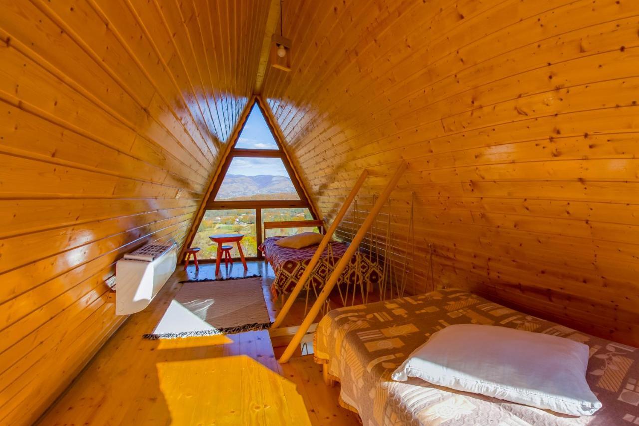 Pensiunea La Maria Lu' Sandoiu Hotel Poenari Ngoại thất bức ảnh