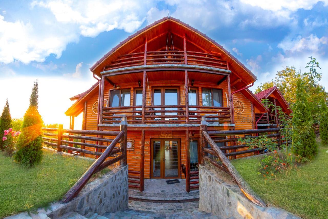Pensiunea La Maria Lu' Sandoiu Hotel Poenari Ngoại thất bức ảnh